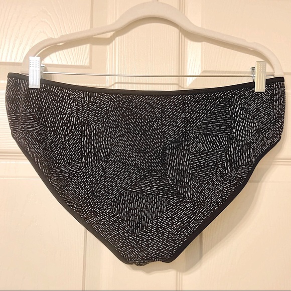 Athleta - Bikini Top & Bottom - Picture 4 of 12